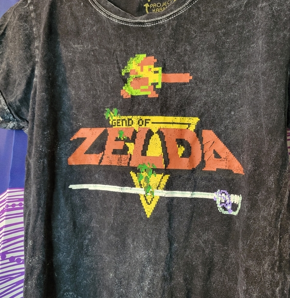 Nintendo Legend of Zelda Link Shirt - Picture 2 of 9